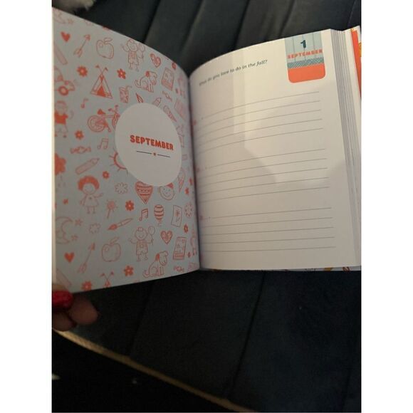 The daily question yearly diary journal kids teens - Picture 4 of 6